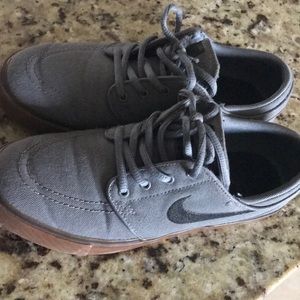 Size 5 Nike Shoes